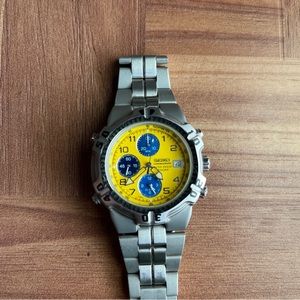 Seiko 7T32-6K19 Yellow Dial Blue Sun Dials